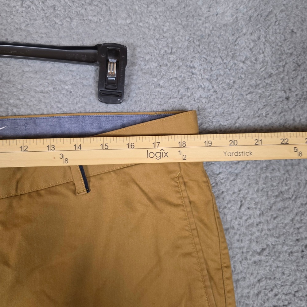 Nike Chino Pants Mens 36 Brown Excellent Tapered Golf Modern Fit Dri-Fit - Picture 3 of 9